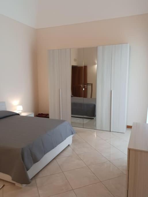 A Casa Di Laura Apartment Наполи Екстериор снимка
