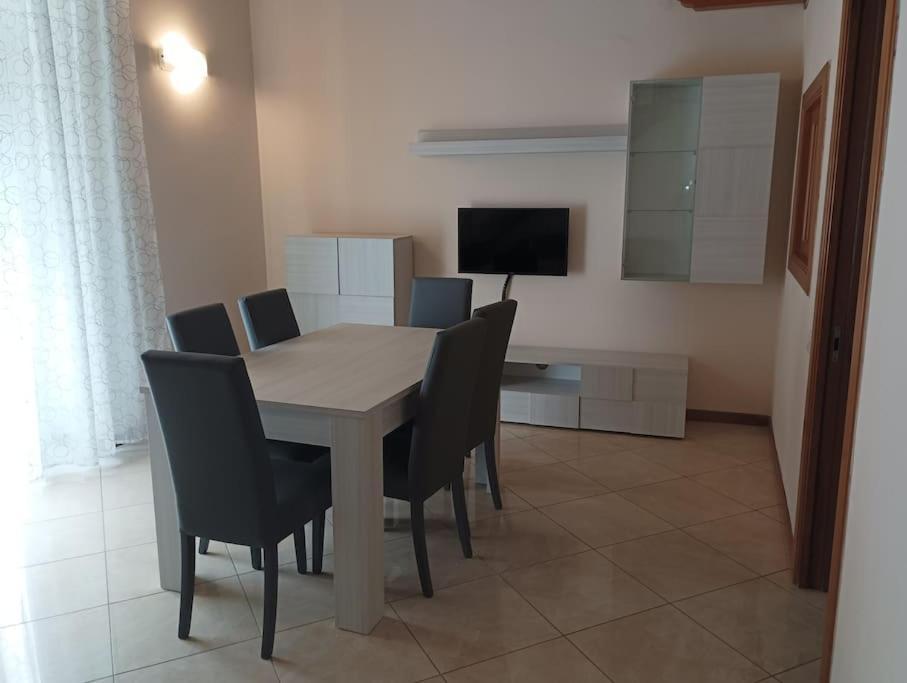 A Casa Di Laura Apartment Наполи Екстериор снимка