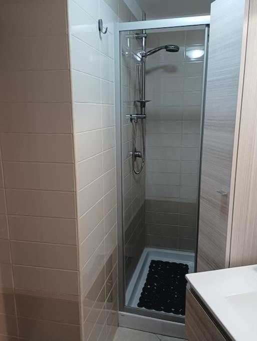 A Casa Di Laura Apartment Наполи Екстериор снимка
