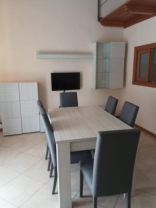 A Casa Di Laura Apartment Наполи Екстериор снимка
