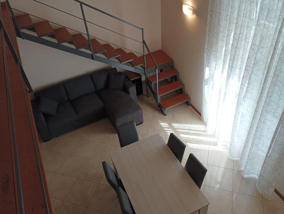 A Casa Di Laura Apartment Наполи Екстериор снимка