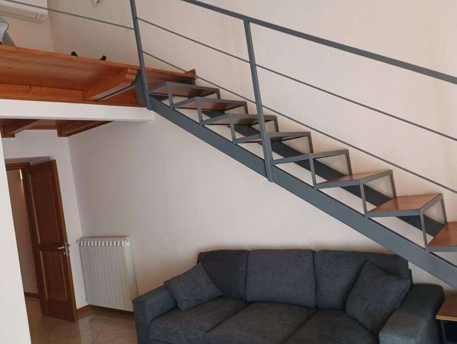A Casa Di Laura Apartment Наполи Екстериор снимка