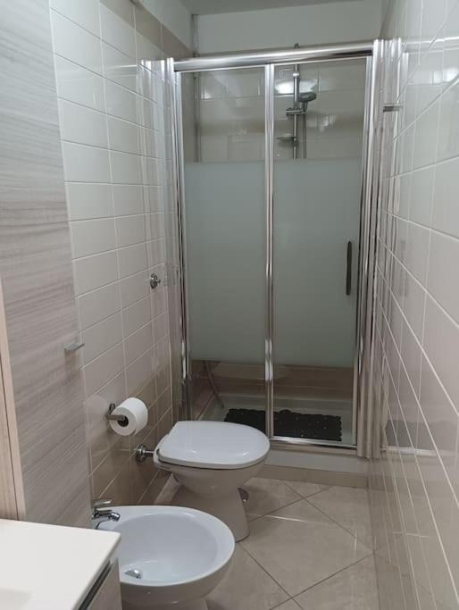 A Casa Di Laura Apartment Наполи Екстериор снимка