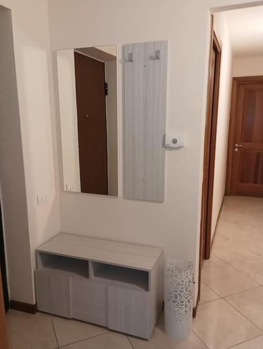 A Casa Di Laura Apartment Наполи Екстериор снимка