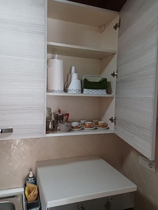 A Casa Di Laura Apartment Наполи Екстериор снимка