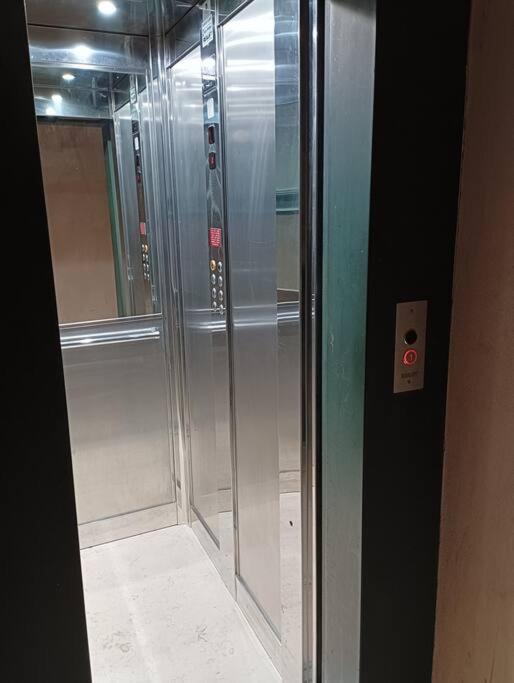 A Casa Di Laura Apartment Наполи Екстериор снимка